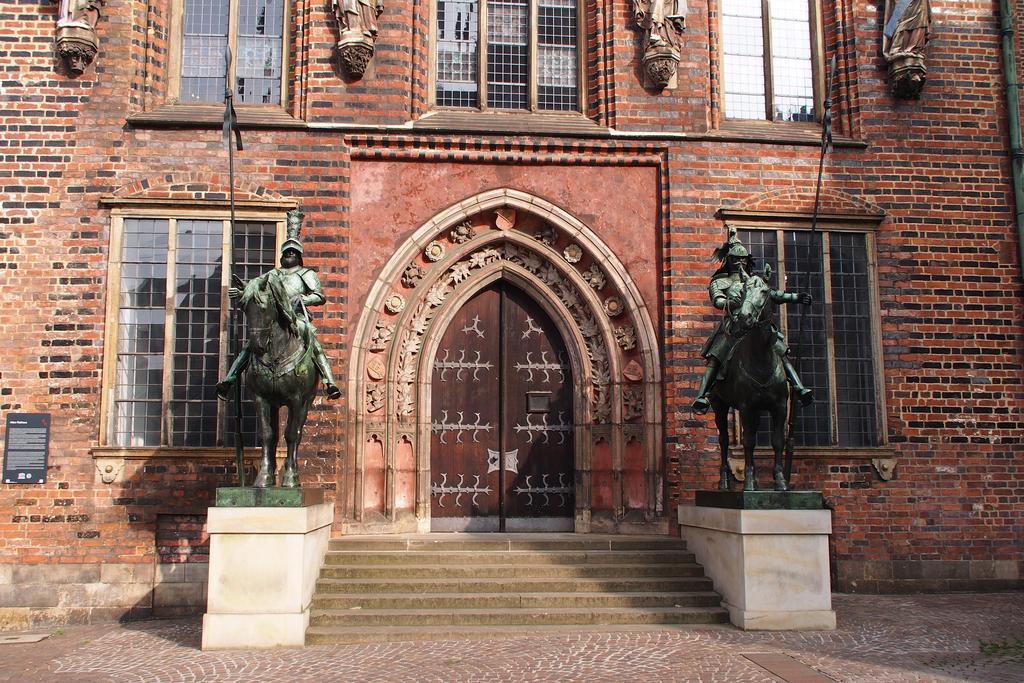 Gasthaus Hotel BRE Buitenkant foto