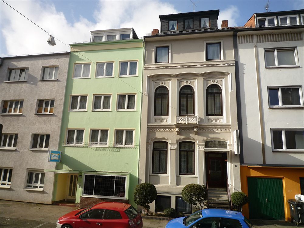 Gasthaus Hotel BRE Buitenkant foto