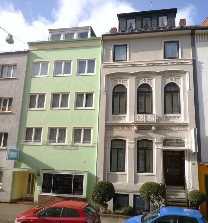 Gasthaus Hotel BRE Buitenkant foto